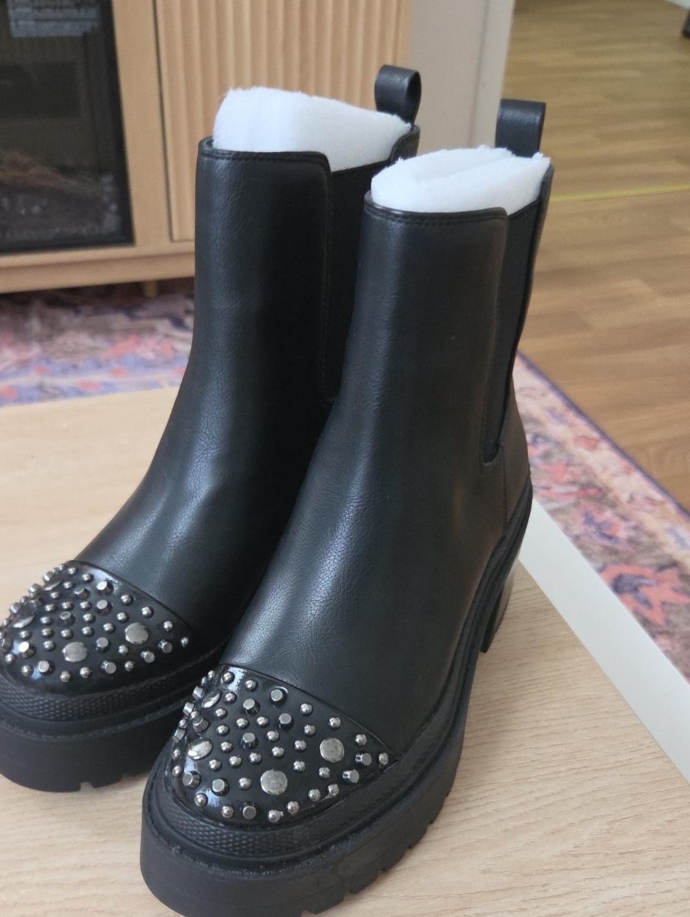 Jessica simpson Black Studded Chelsea Boot - Women